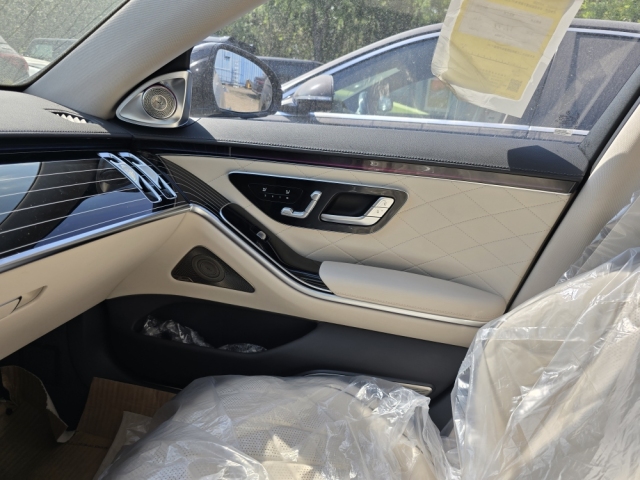奔驰S500出色的静谧性营造豪华行驶质感凯发k8一触即发全新2025款平行进口(图5)
