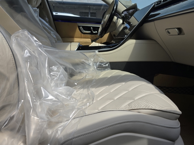 奔驰S500出色的静谧性营造豪华行驶质感凯发k8一触即发全新2025款平行进口(图10)