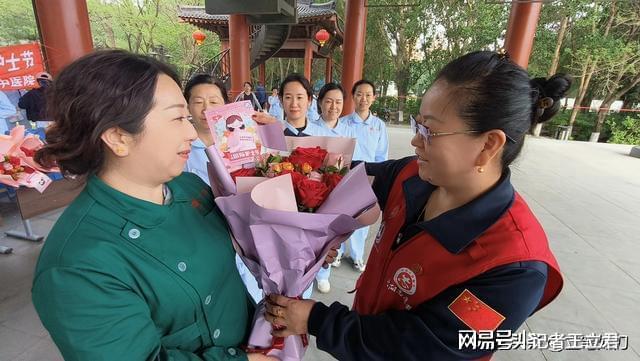 企业致敬白衣天使凝聚社会温情凯发k8国际首页登录沈阳爱心(图5)